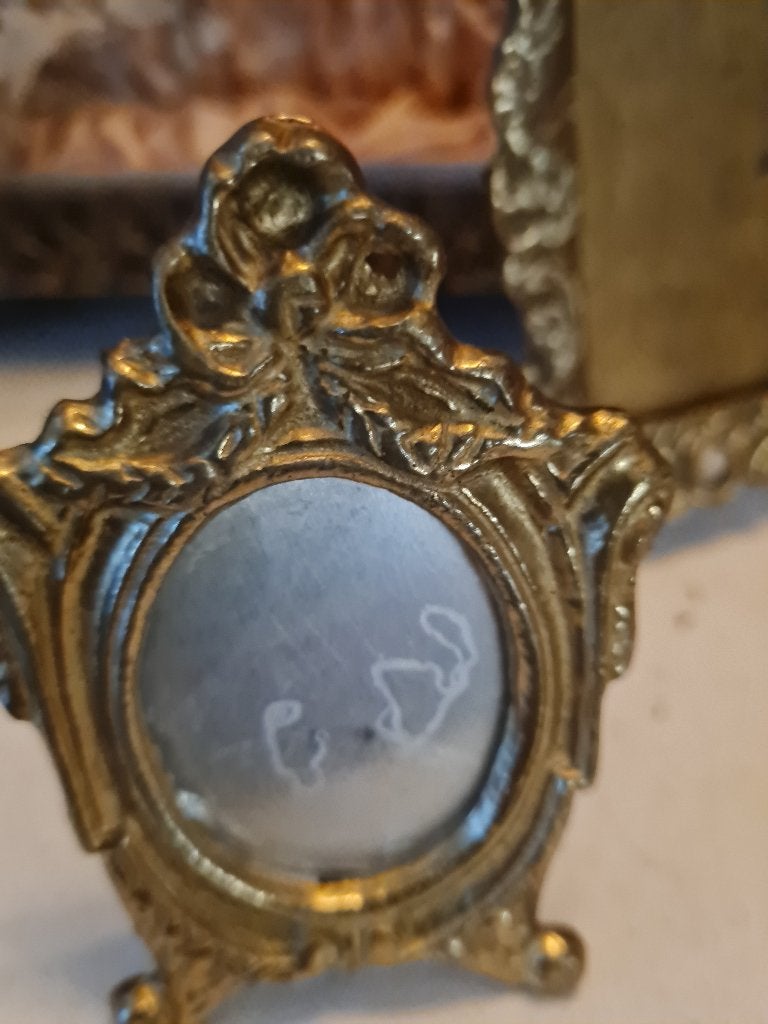 Antiek bronzen fotolijstje, Antiek en Kunst, Antiek | Woonaccessoires, Ophalen of Verzenden