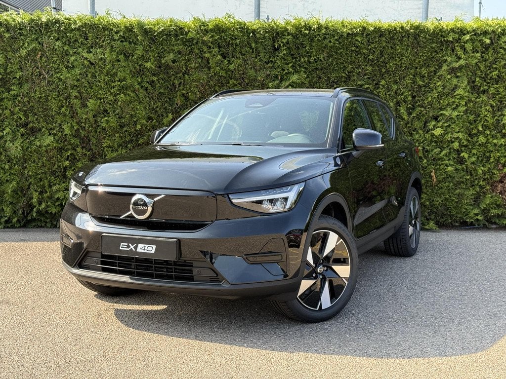 Volvo EX40 Single Motor Extended Range Plus Europa 82 kWh, Automaat, Huisgarantie, Zwart, SUV of Terreinwagen