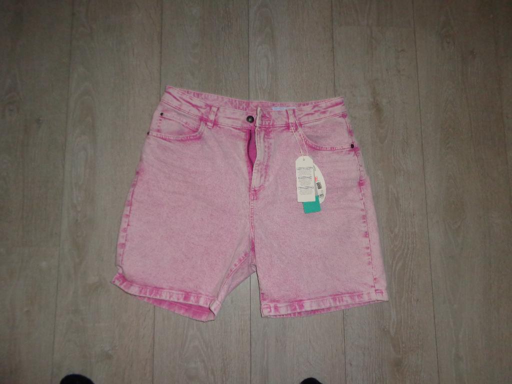 roze korte damesspijkerbroek van EDC, maat 40, Kleding | Dames, Ophalen of Verzenden, Nieuw, Overige kleuren, W30 - W32 (confectie 38/40)