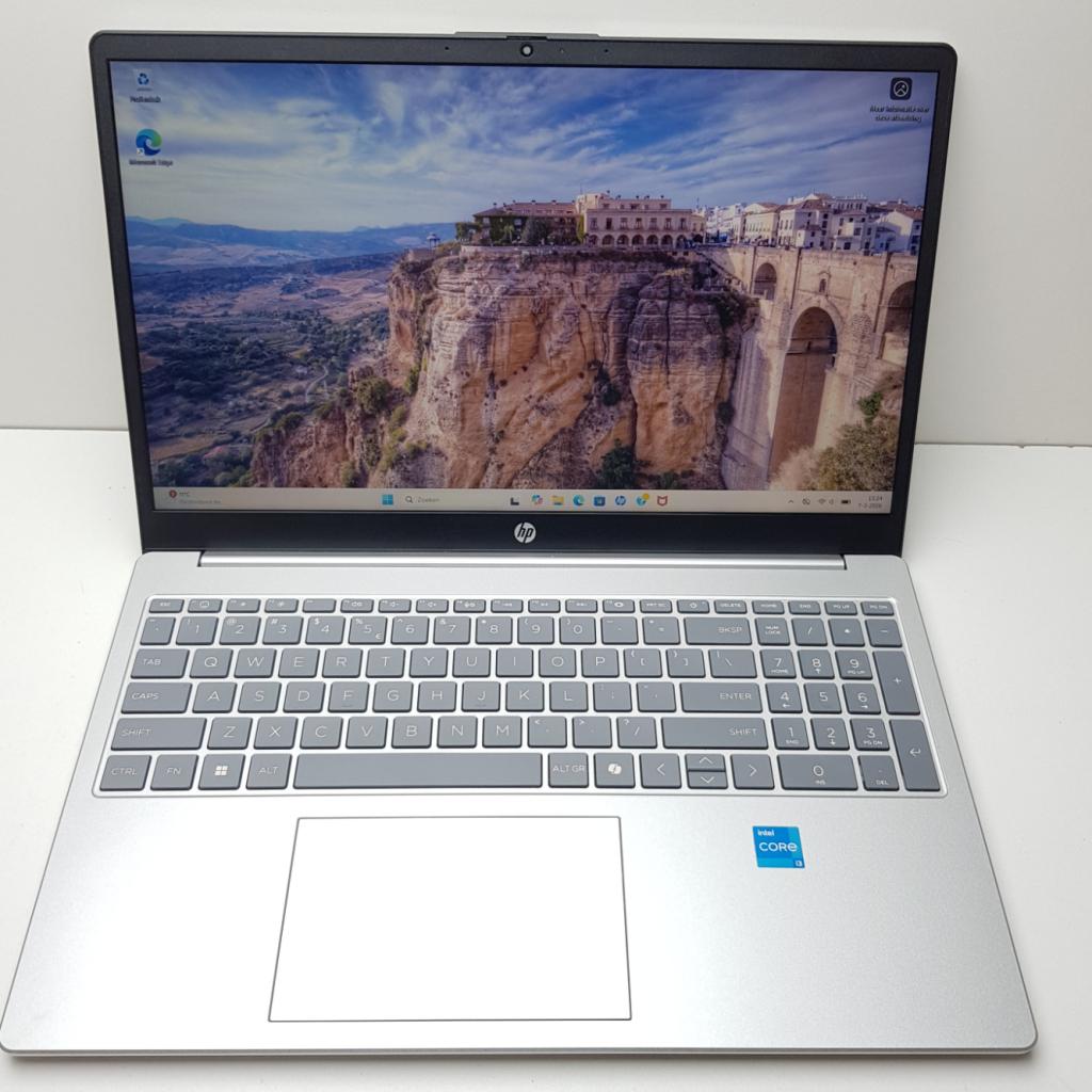 HP 15-fd0831nd – Intel i5 / 8GB / 512GB SSD, Computers en Software, Windows Laptops, Zo goed als nieuw