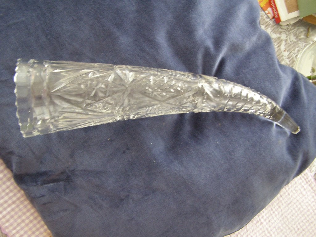 siervoorwerp glas in de vorm van een hoorn geslepen 36 cm, Verzamelen, Ophalen of Verzenden, Zo goed als nieuw, Overige typen