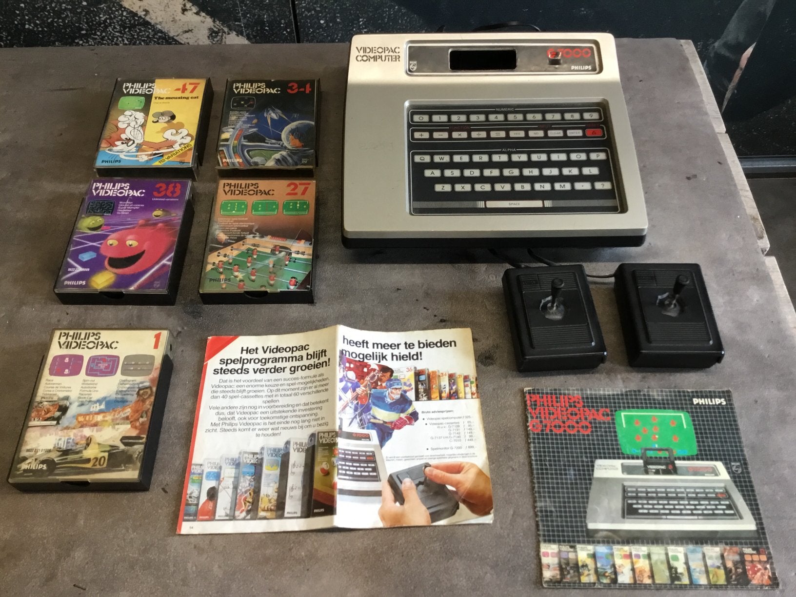 Philips Videopac G7000 vintage spelcomputer incl. spellen, Spelcomputers en Games, Ophalen of Verzenden, Overige merken, Gebruikt