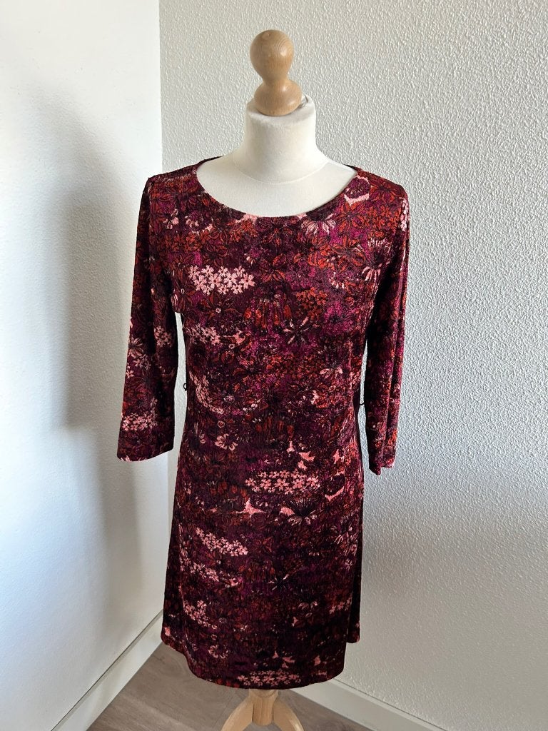 King Louie maat L velvet wijnrode Zoe dress 2534, Kleding | Dames, Maat 42/44 (L), Ophalen of Verzenden, Zo goed als nieuw, Knielengte