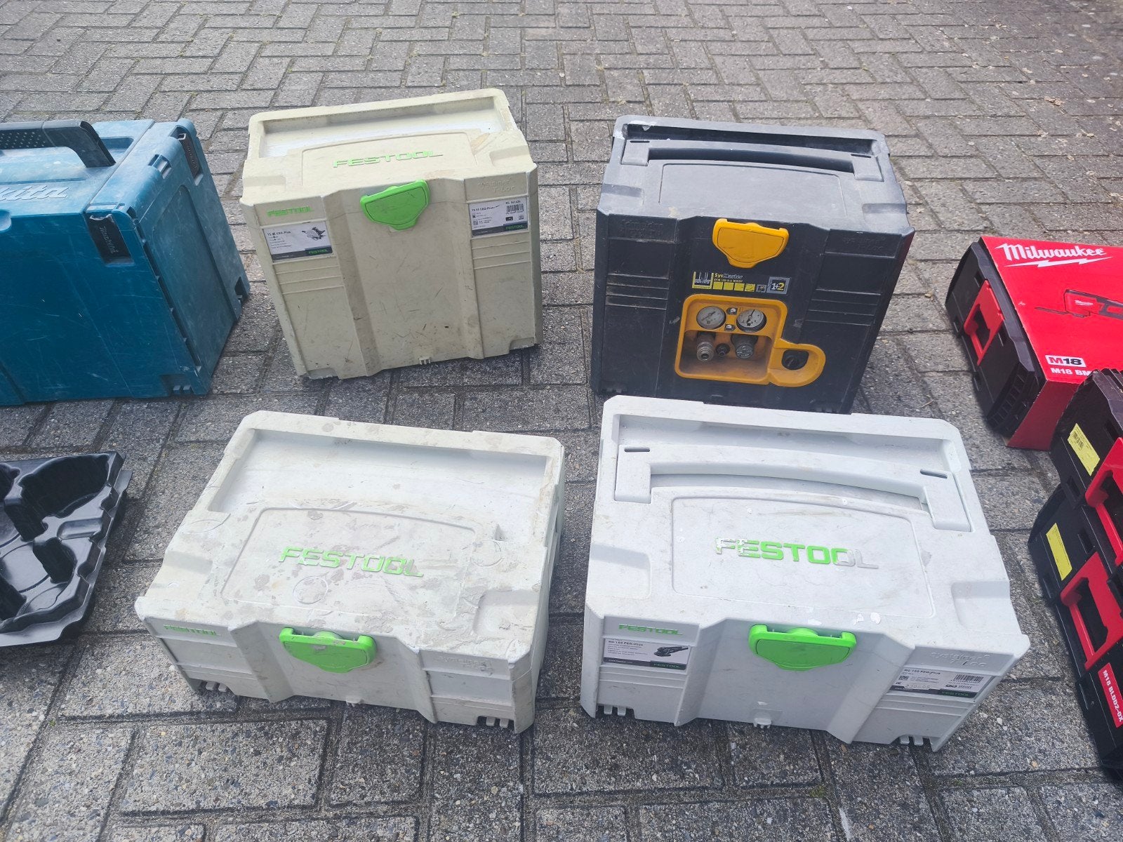 Diverse gereedschapskisten en tassen (Festool, Milwaukee), Ophalen