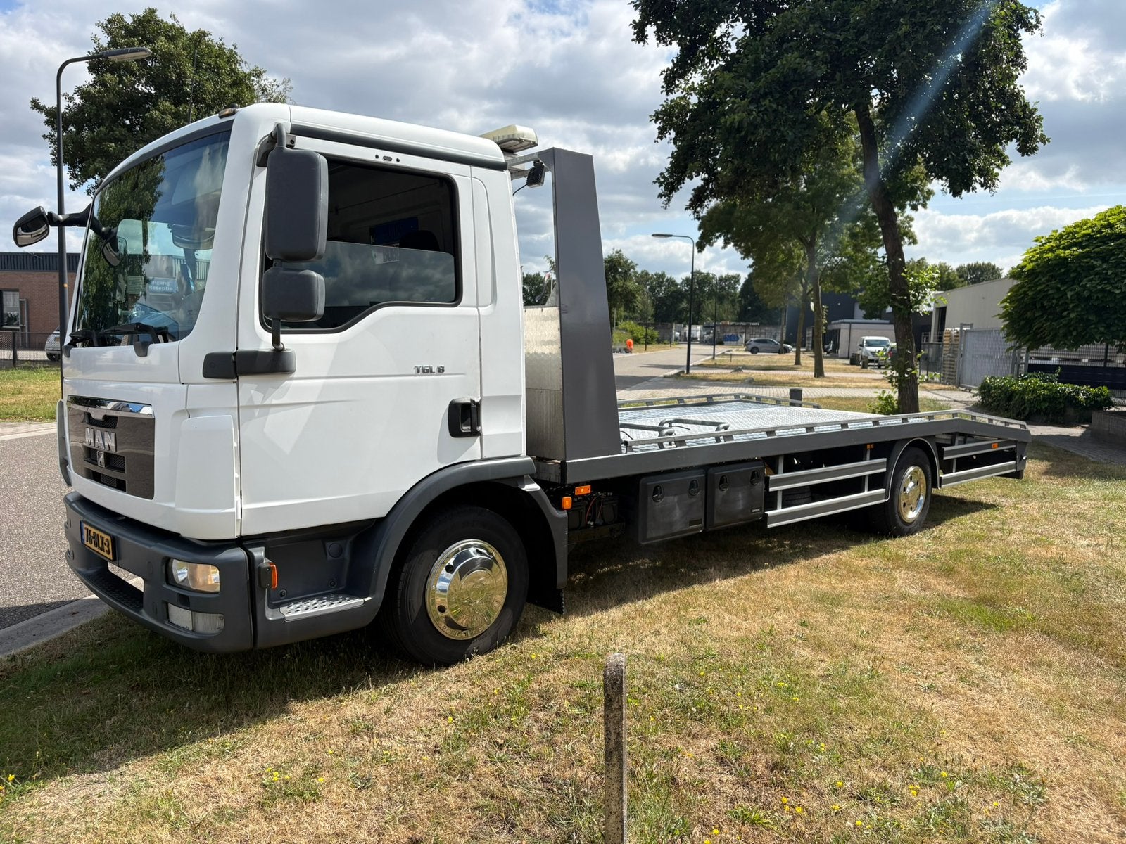 MAN 8.180 autotransp., autom,ex service auto MAN, dealer ond, Automaat, Euro 5, Achterwielaandrijving, Zwart