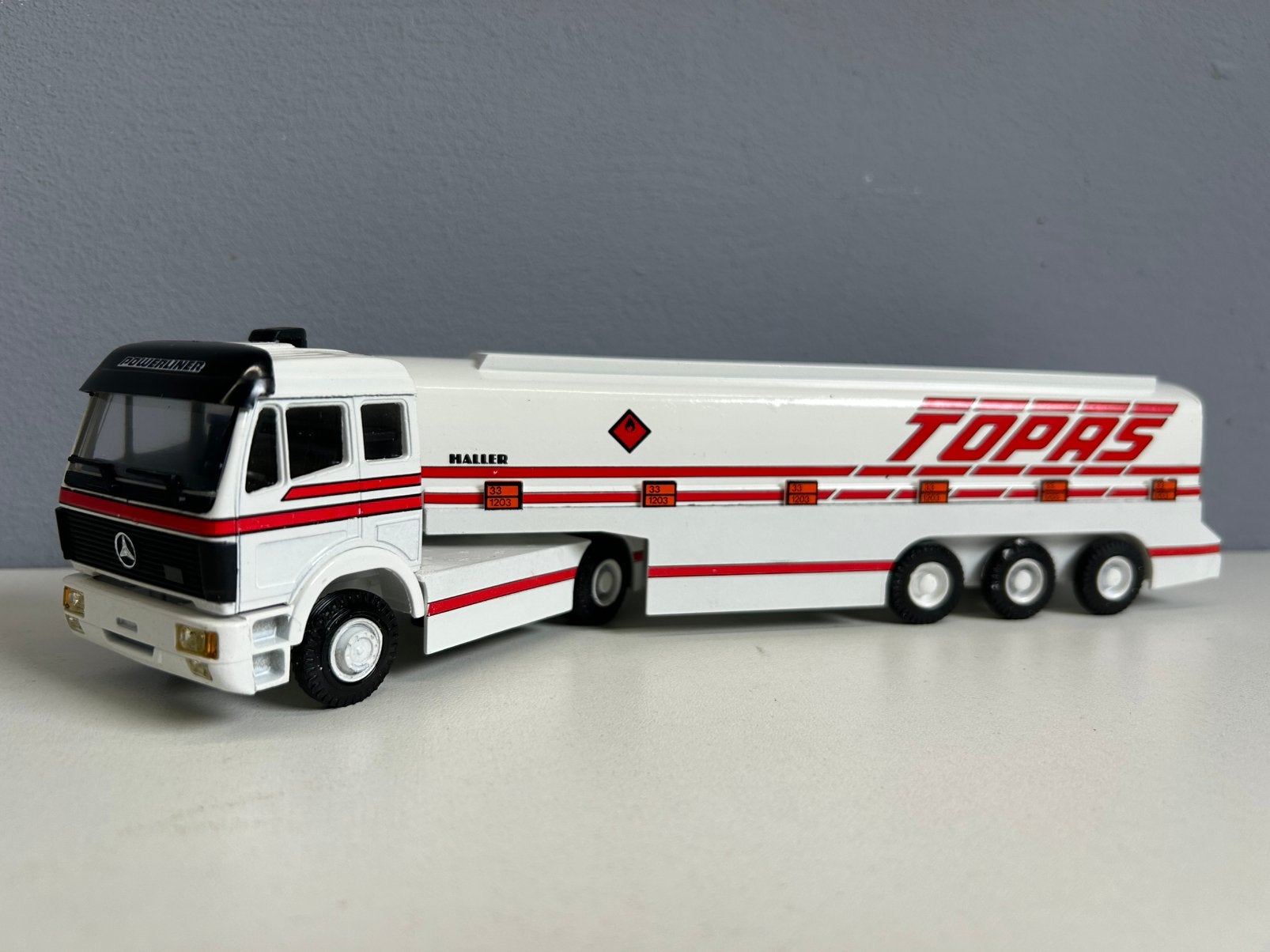 Lion toys car Mercedes Powerliner Topas Haller €22,50, Ophalen of Verzenden, Zo goed als nieuw, Bus of Vrachtwagen, Lion Toys