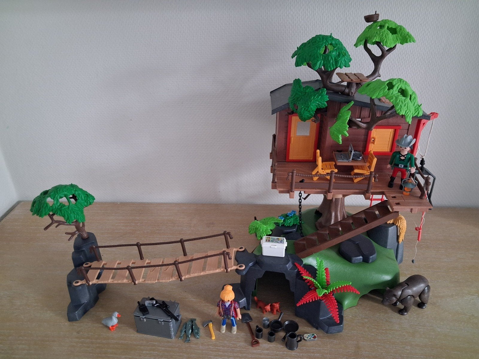 Playmobil wildlife avontuurlijke boomhut set  5557, Ophalen of Verzenden, Zo goed als nieuw, Complete set