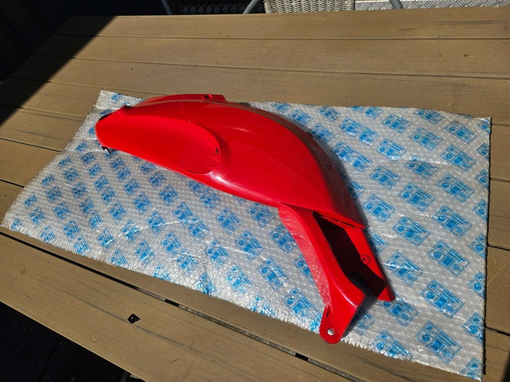 Zijscherm RECHTS Piaggio Typhoon Rood Nieuw NOS, Fietsen en Brommers, Niet ingevuld, Piaggio, Niet ingevuld, Ophalen of Verzenden