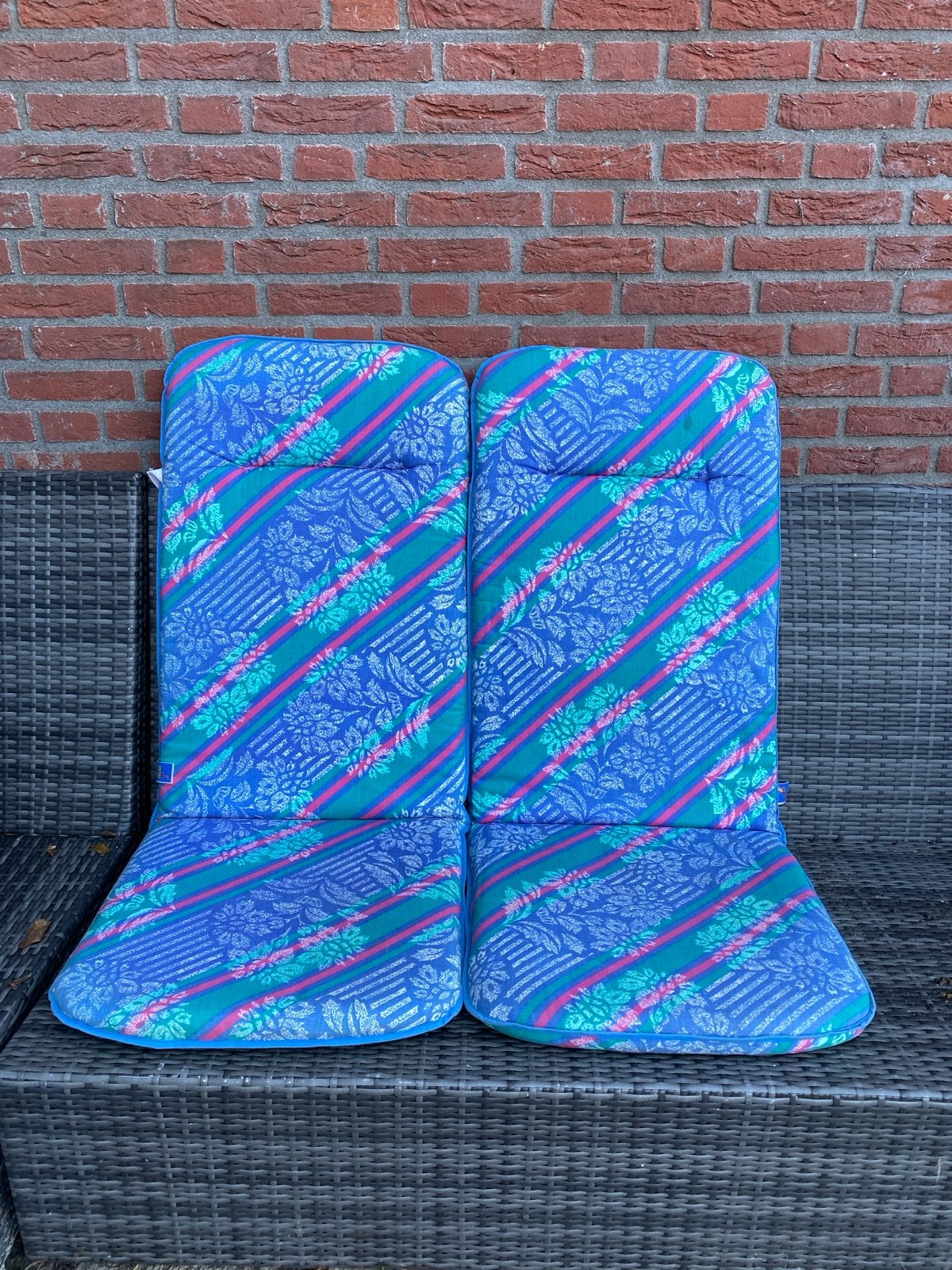 4 tuinstoelkussens, hoog model, blauw met patroon, Ophalen, Gebruikt