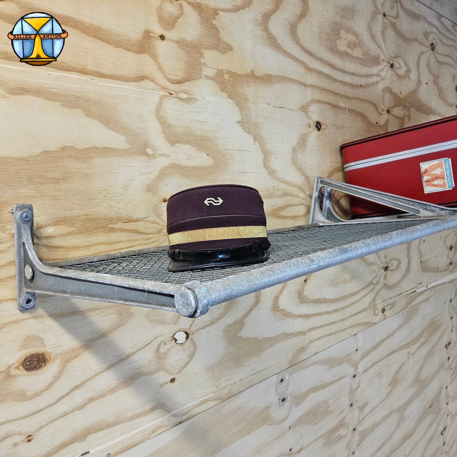 1x Vintage 70s NS Hondekop (Mat 54) bagagerekken treincoupe, Wandkapstok, Gebruikt, ., Ophalen of Verzenden
