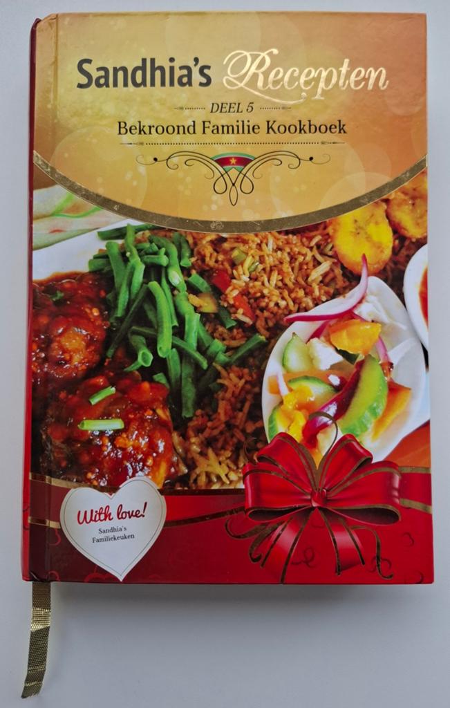 Sandhia's Recepten deel 5-Bekroond Familie Kookboek-Suriname, Ophalen of Verzenden