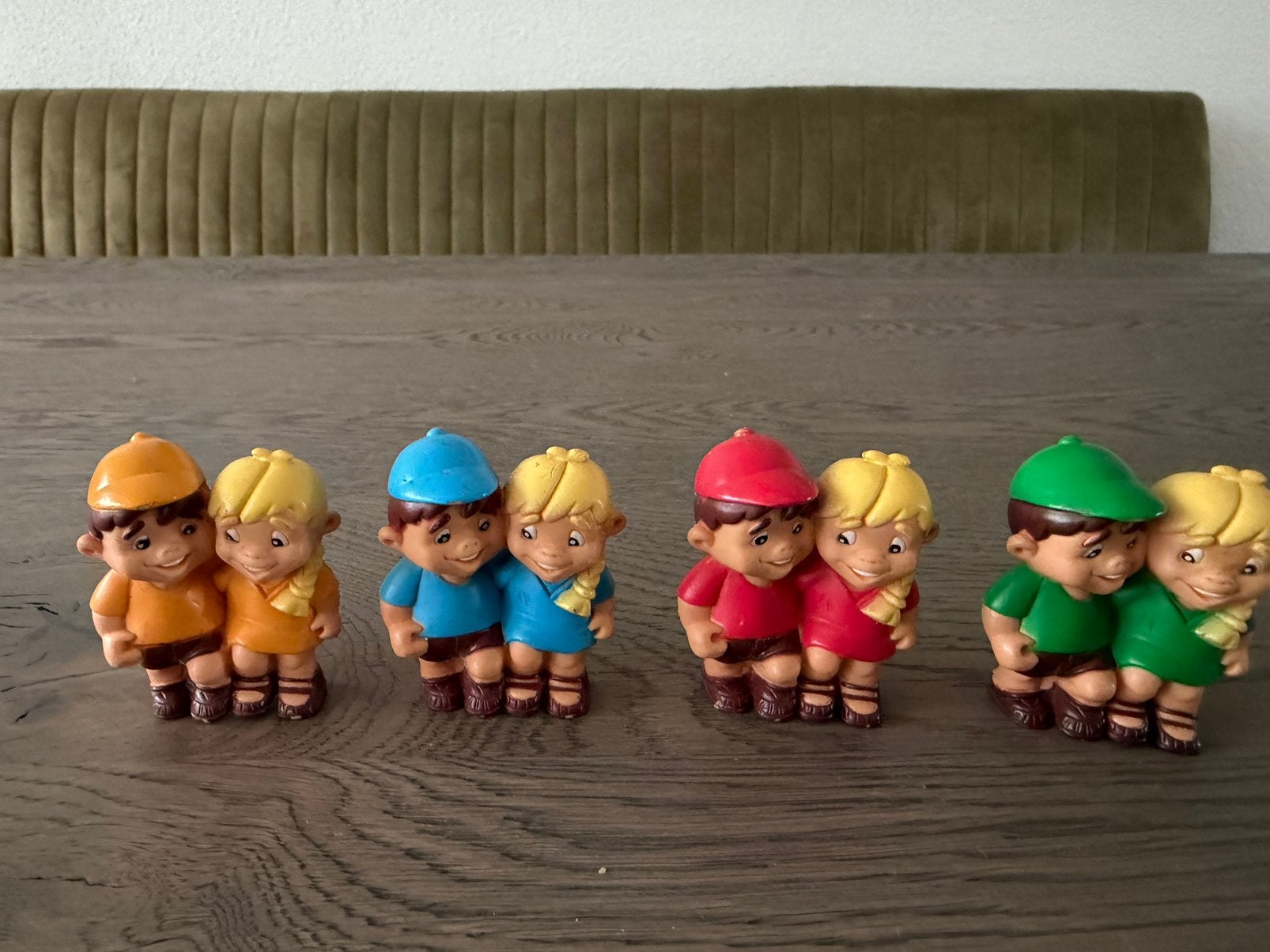 Knibbel Knabbel Knuisje poppetjes, Drie of vier spelers, Ophalen of Verzenden, Zo goed als nieuw