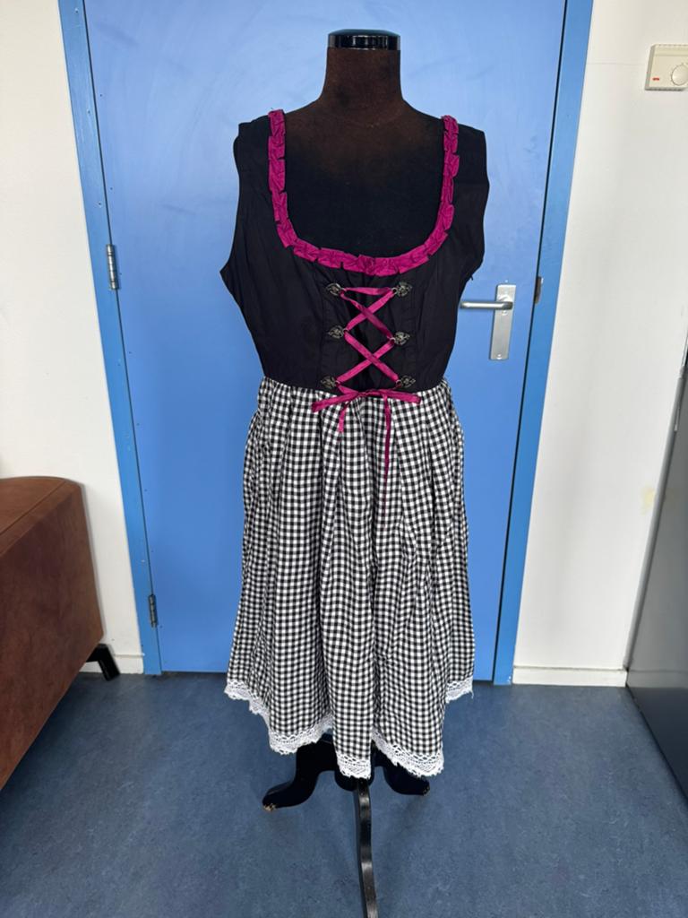 Vintage Bavarian Waldschutz Dress, Black Oktoberfest Dress, Verzenden, Gedragen, Carnaval