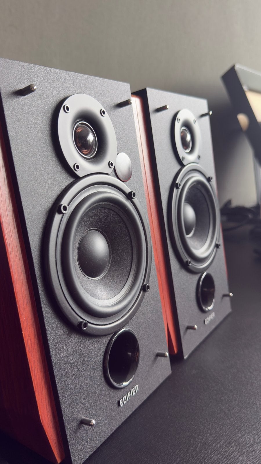 Edifier R1700BT, Stereo speakers, Afstandsbediening, Zo goed als nieuw, 60 tot 120 watt