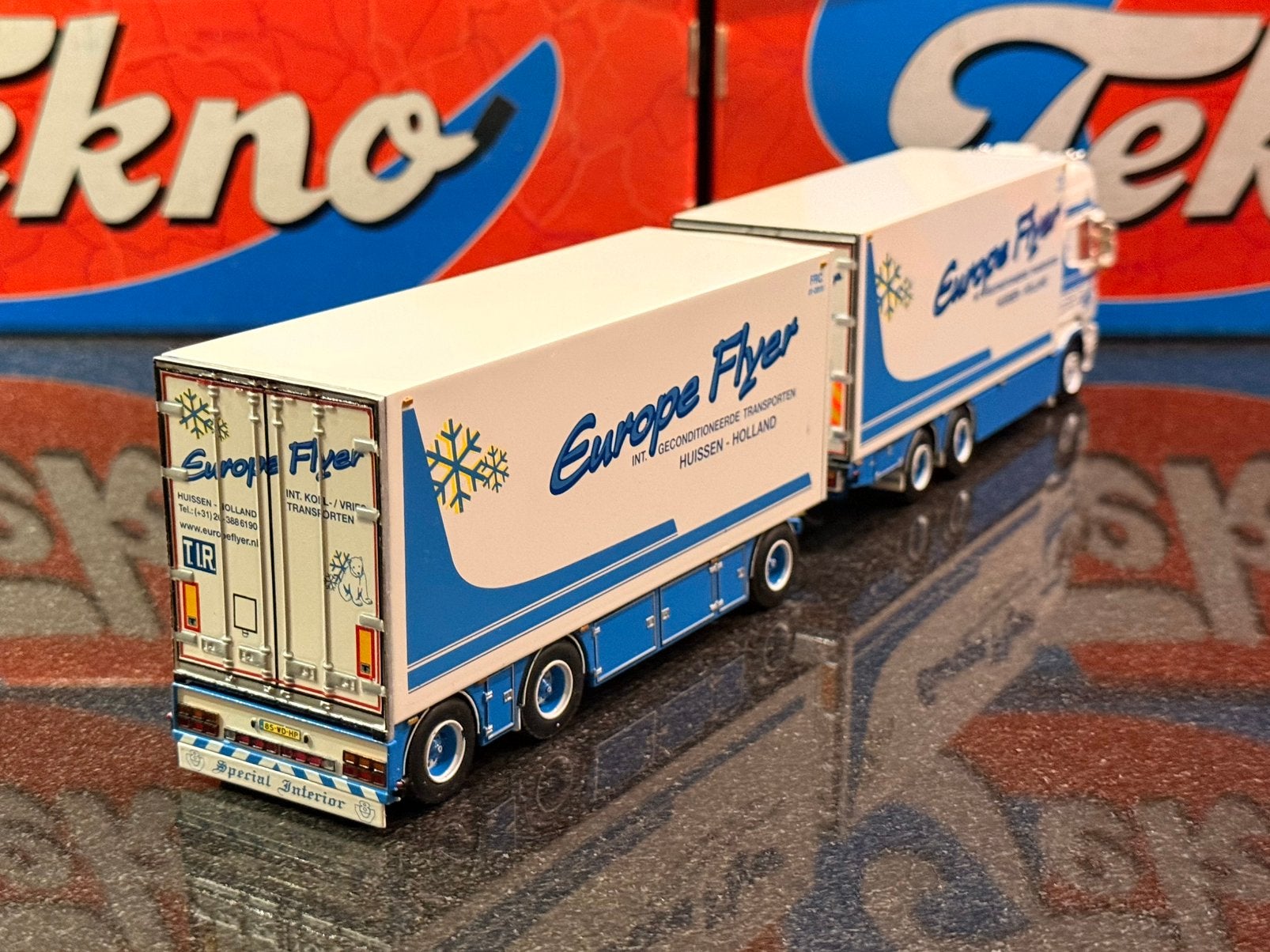 WSI - Scania topline Europe Flyer combi, Verzenden, Zo goed als nieuw, Bus of Vrachtwagen, Wsi