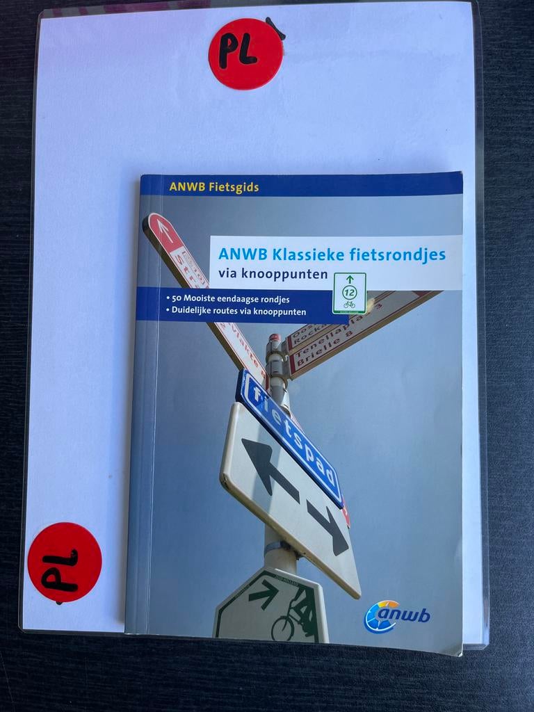 ANWB Fietsgids: Klassieke fietsrondjes via knooppunten, Fiets- of Wandelgids, Europa, Ophalen of Verzenden, Zo goed als nieuw