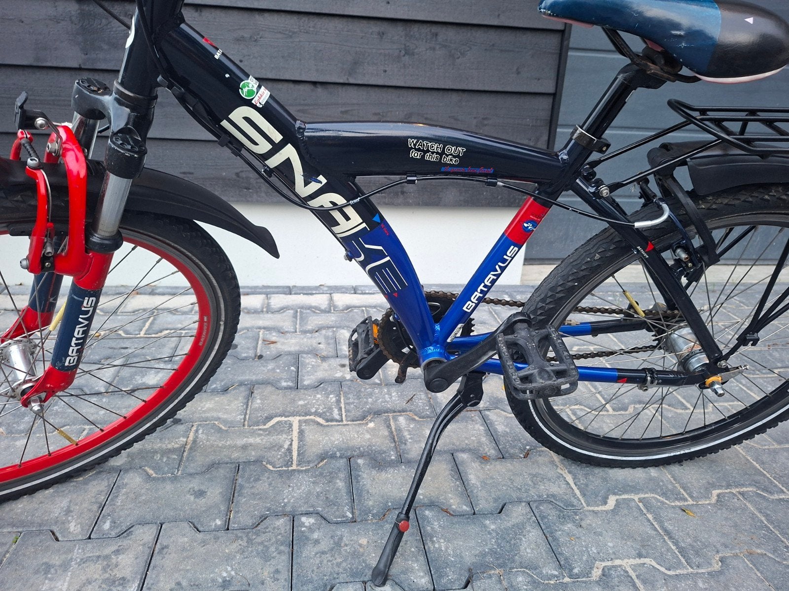 Batavus snake 24 inch, handvaten en zadel wat beschadigd, Ophalen, Gebruikt, 24 inch