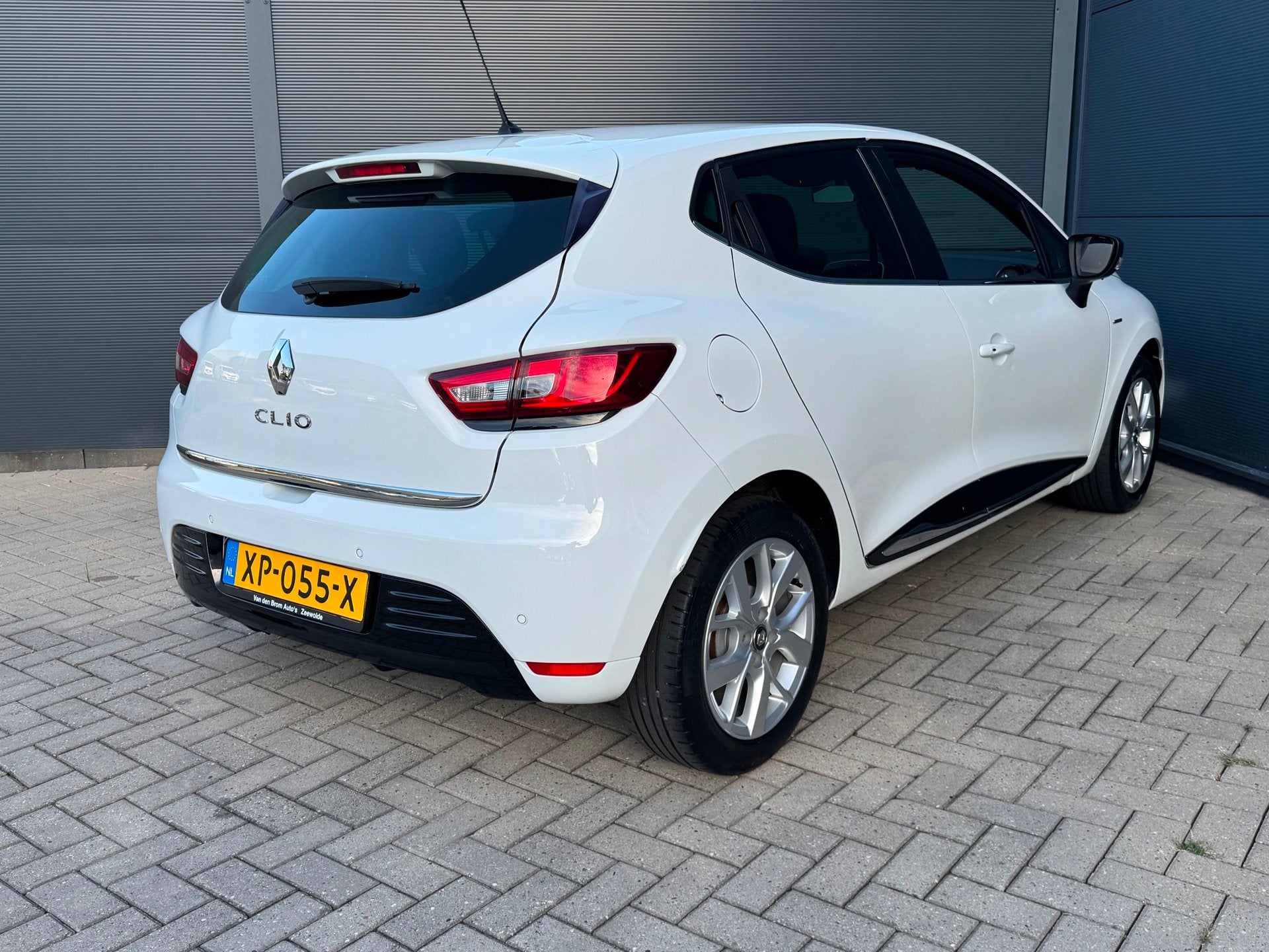 Renault Clio 0.9 TCe Limited / Navi / Nap / Pdc, 898 cc, Gebruikt, Euro 6, 580 kg