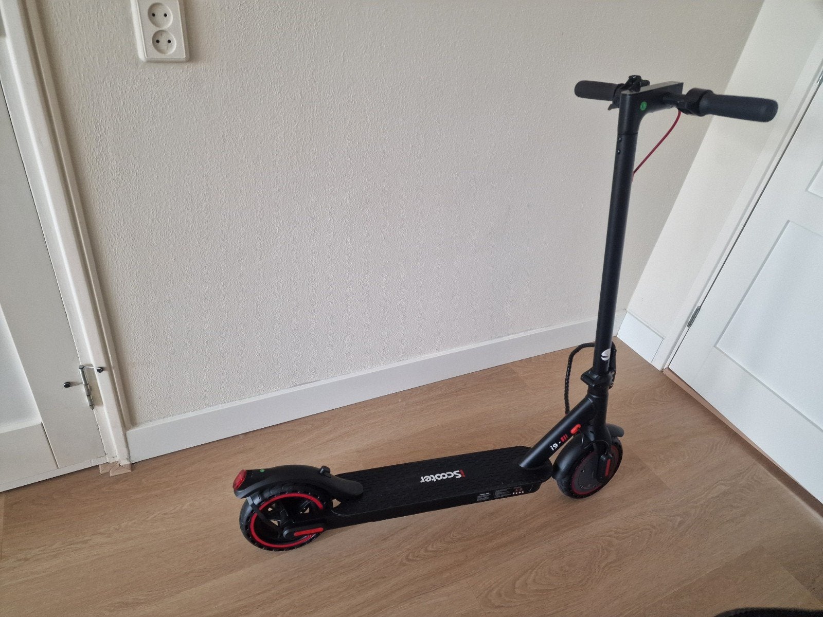Iscooter I9 Elektrische Scooter 350W 36V 30KM Bereik (2x), Fietsen en Brommers, Steps, Ophalen, Nieuw, Elektrische step (E-scooter)