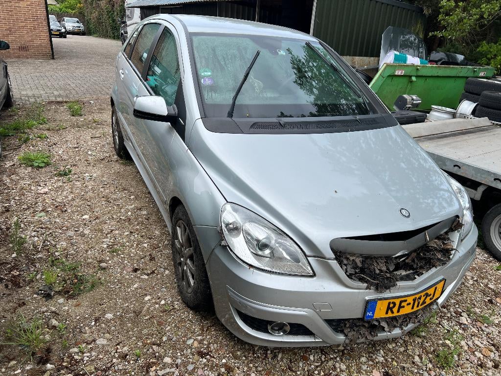 Mercedes B 160 2010, Ophalen, Mercedes-Benz, Handgeschakeld, Zilver of Grijs