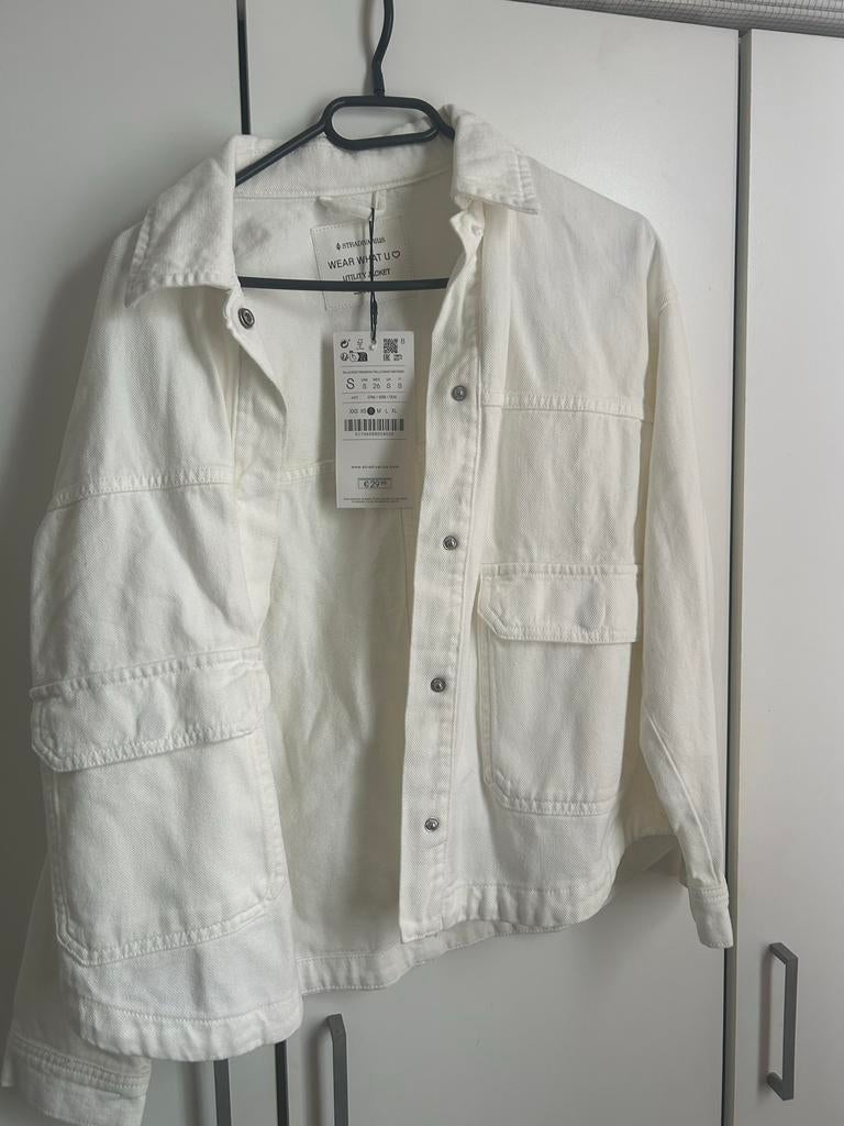 Witte Jeans Jas Stradivarius - Utility Jacket, Kleding | Dames, Jassen | Zomer, Ophalen of Verzenden, Nieuw, Maat 36 (S), Wit