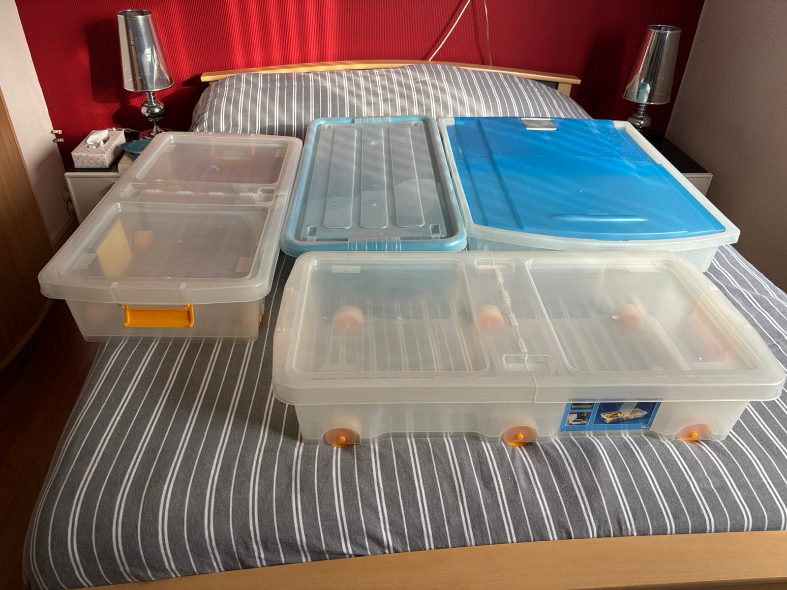 Opbergbakken voor onder het bed, Ophalen, 50 tot 100 cm, Zo goed als nieuw, Minder dan 50 cm