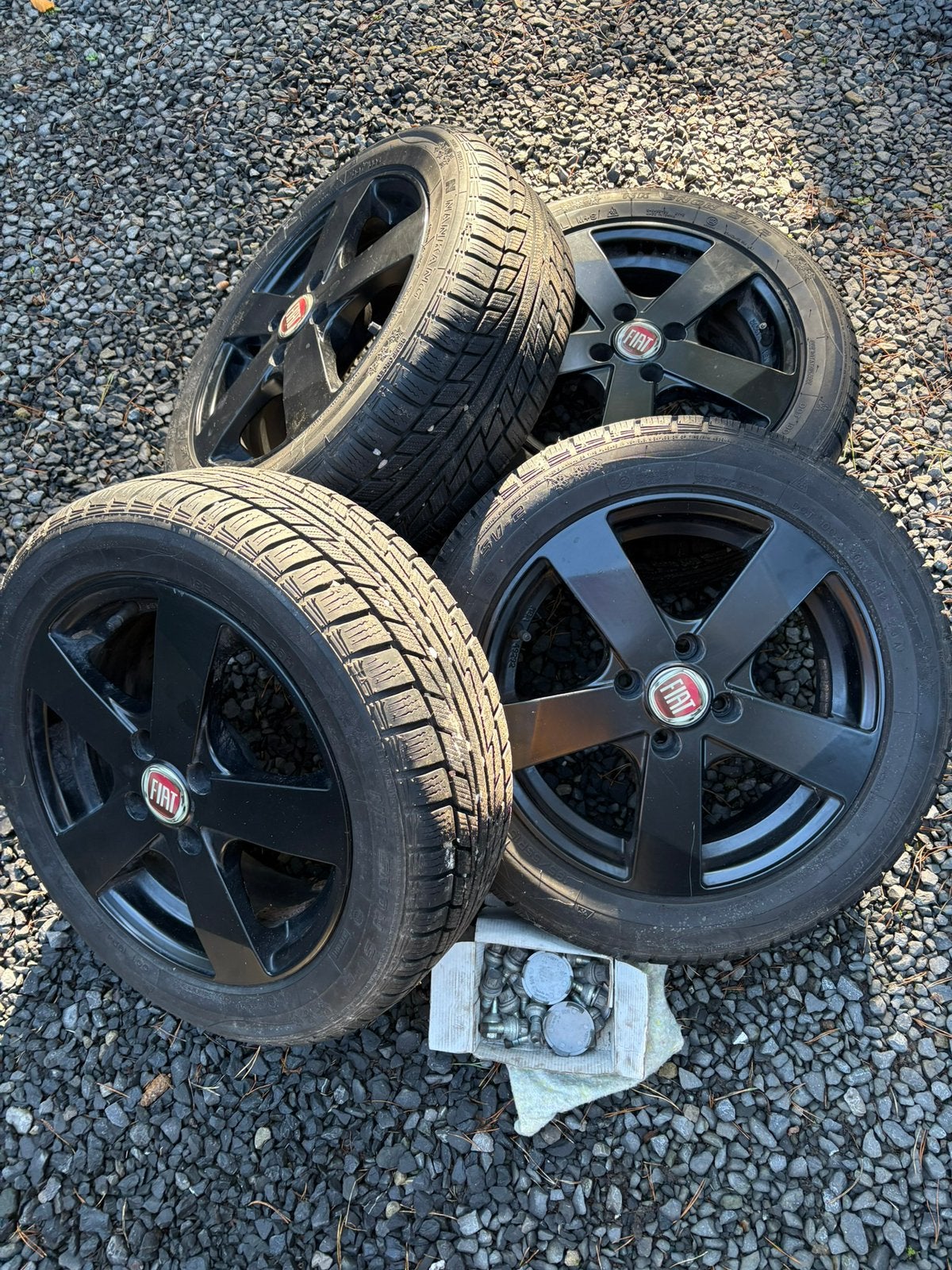 Wnterbanden set met velg Fiat 500, Auto diversen, Ophalen, Gebruikt