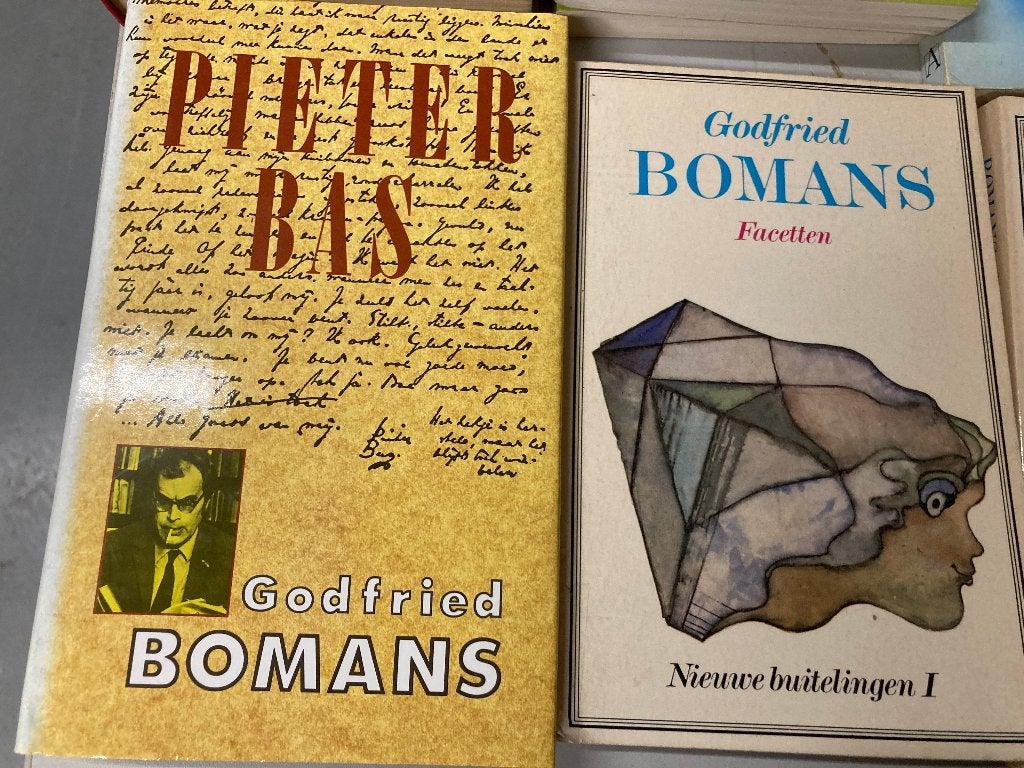 T.K. ca 21  boeken van Godfried Bomans en een LP Zie lijst, Boeken, Ophalen of Verzenden, Gelezen, Godfried Bomans, Nederland