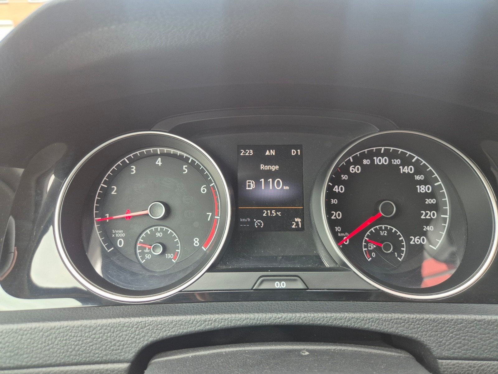 Foto 16 van Volkswagen Golf 1.2 TSI 77KW 5D DSG 2014 Zwart