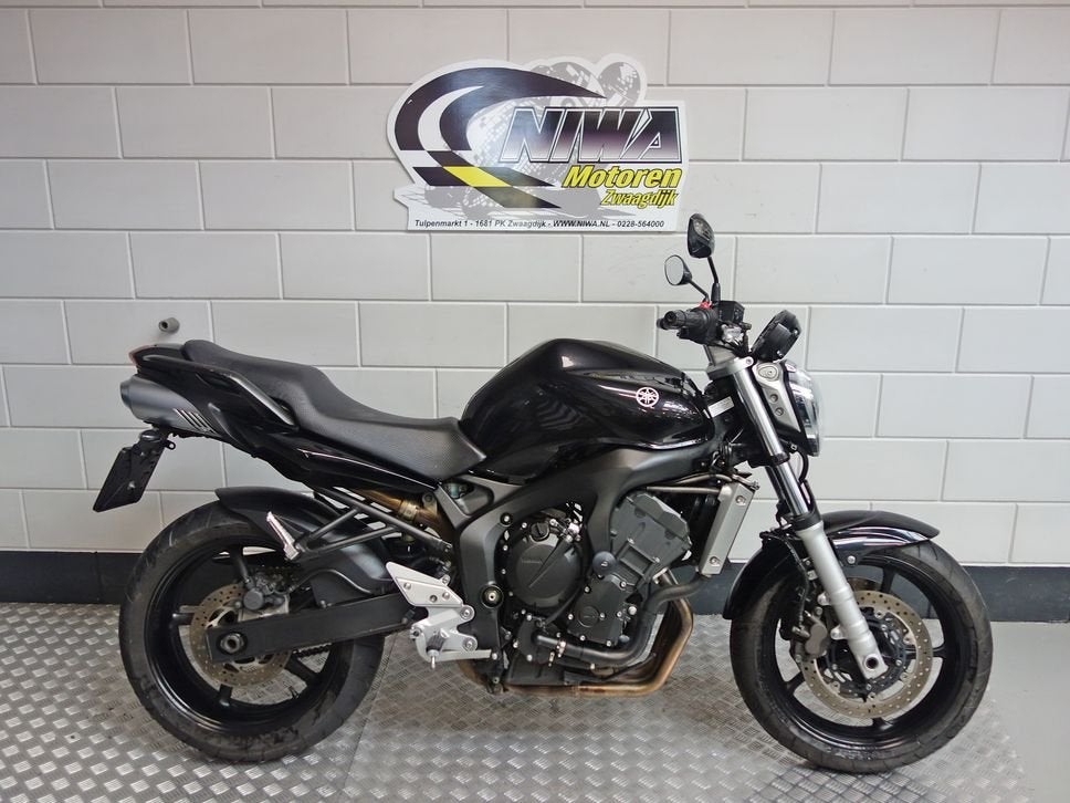 YAMAHA FZ 6 N, 4 cilinders, Motorrijbewijs A, Bedrijf, Onbekend