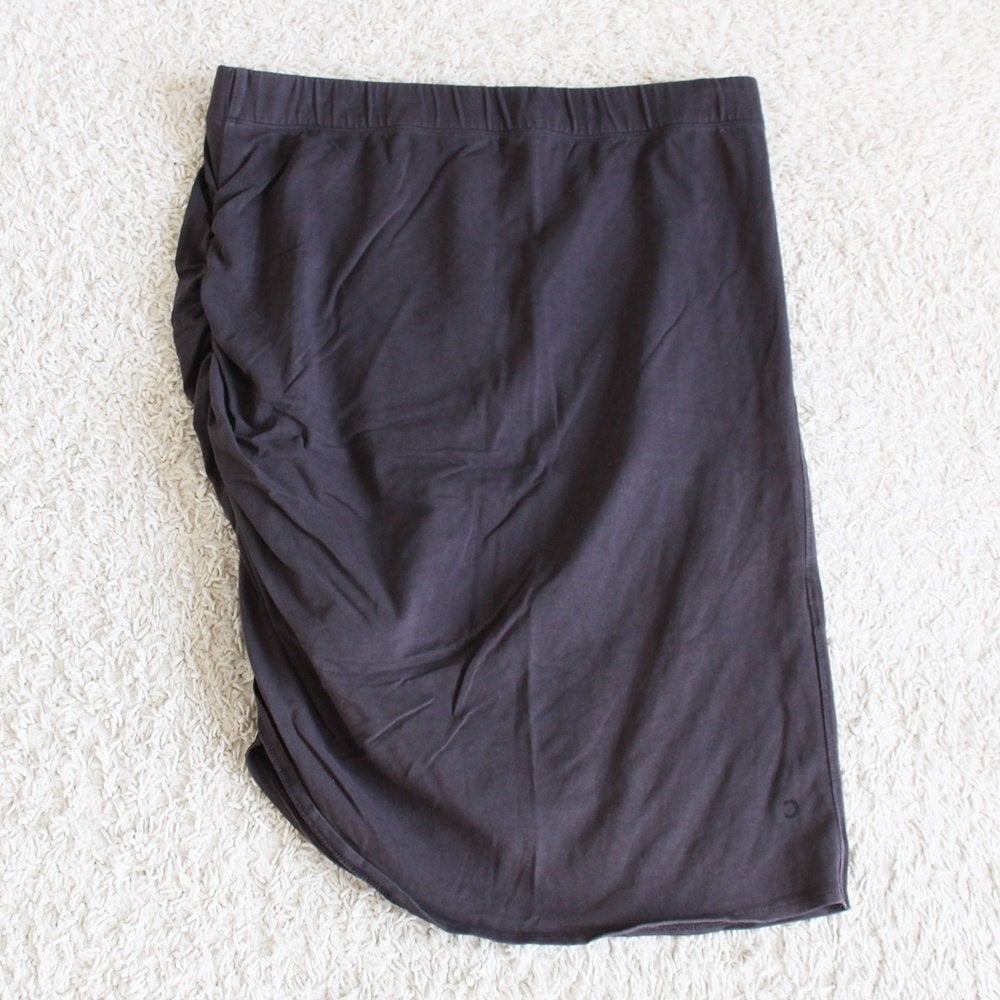 Mooi Moscow Rokje - 80 (XL) € 35,-