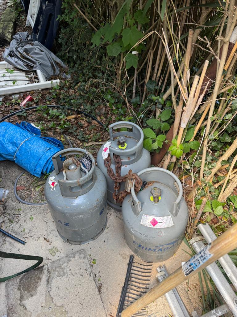 3 lege gas flessen 2029/2029/2032 12kg, Ophalen