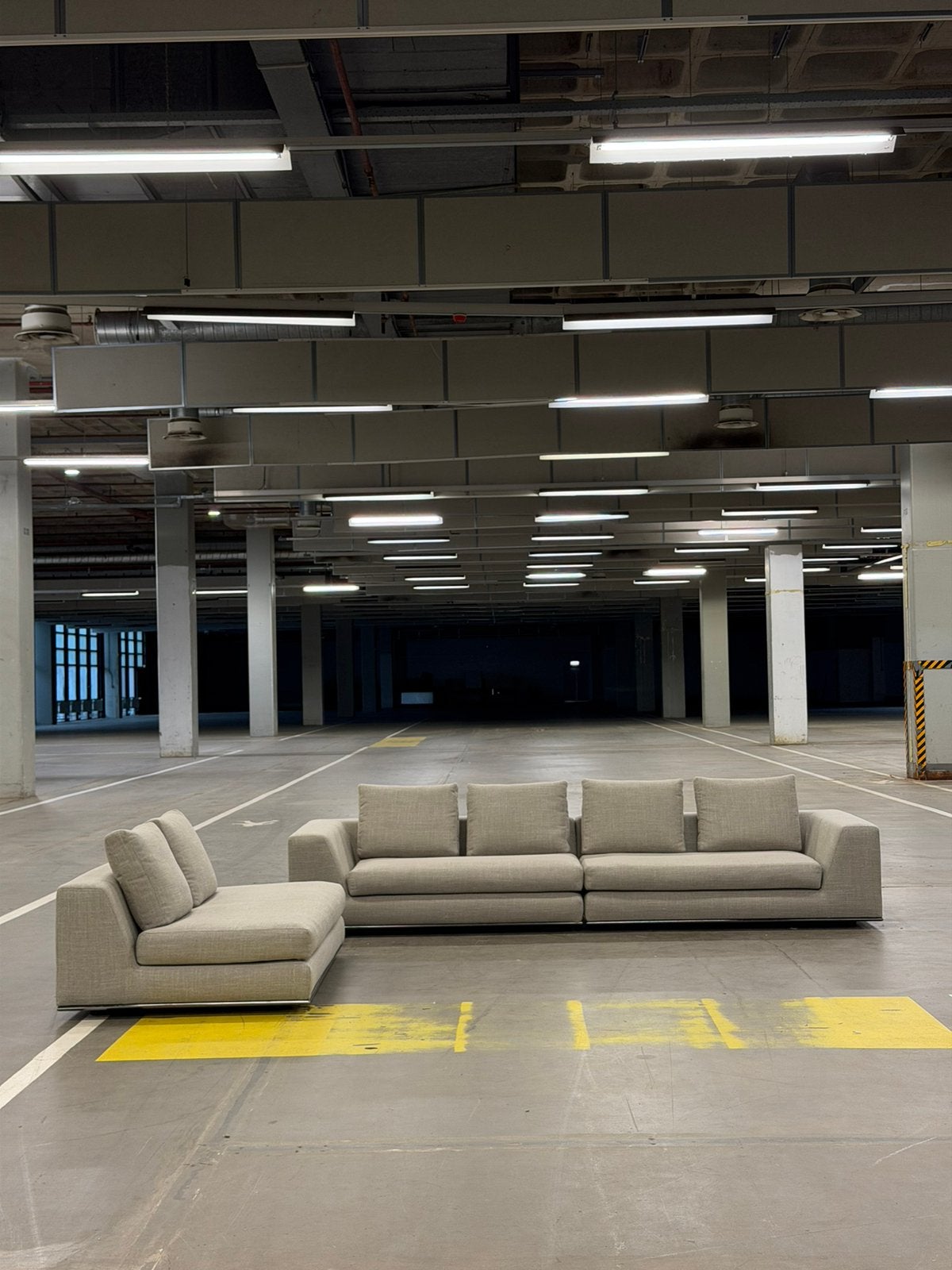 Minotti Hamilton Hoekbank | Modulair | NIEUWSTAAT + Garantie, Metaal, Hoekbank, 300 cm of meer, Ophalen of Verzenden