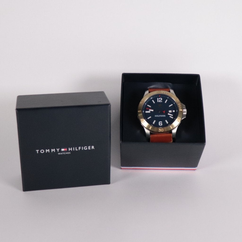 Tommy Hilfinger THz0259u - Nette Staat, Tommy Hilfiger, Gebruikt, Support@tommyhilfiger.com, 601 W. 26th Street
New York, NY 10001
USA