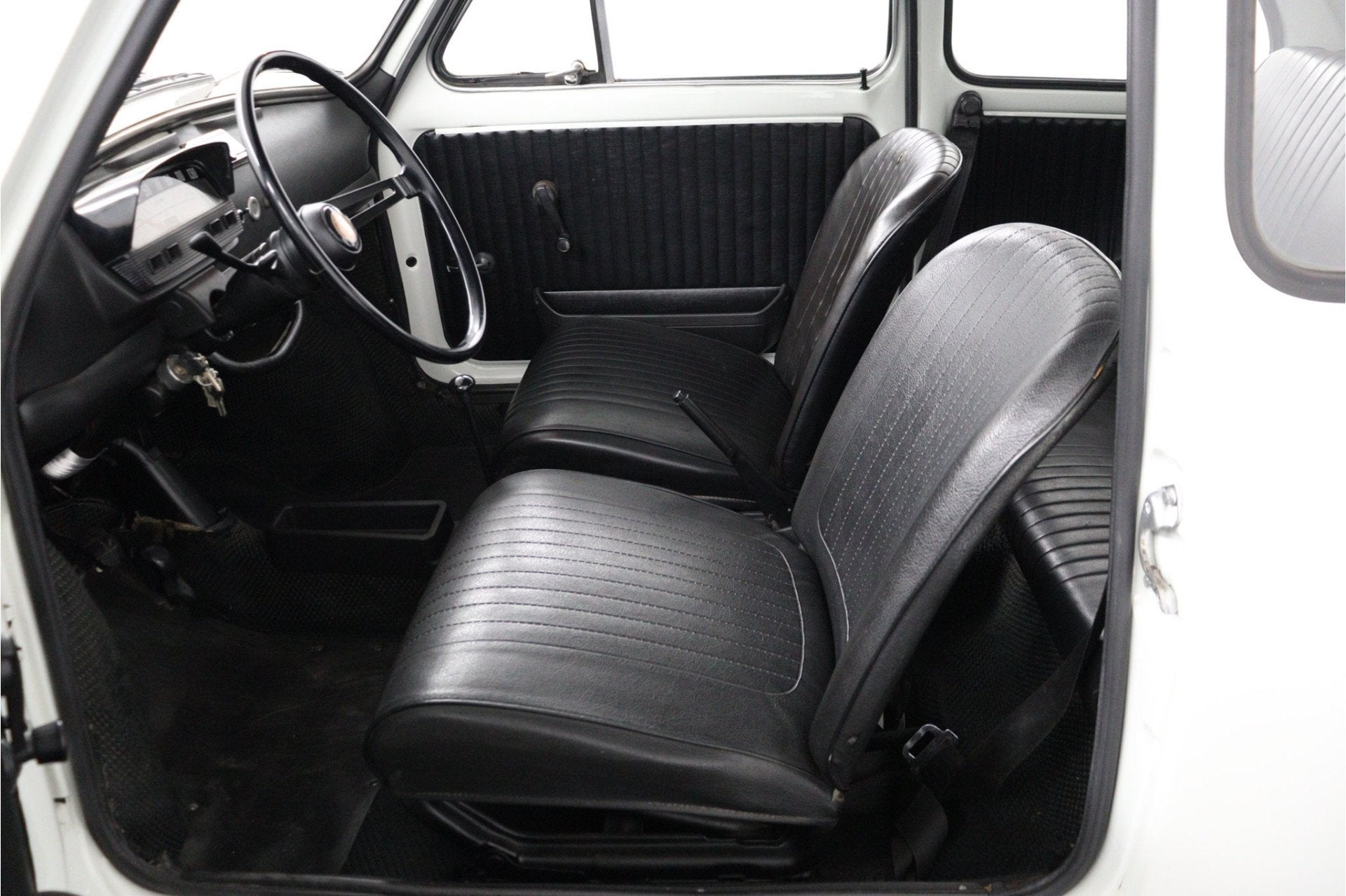 Fiat 500L Fiat Unieke schuurvondst uit Italië met slechts 2, foto 11