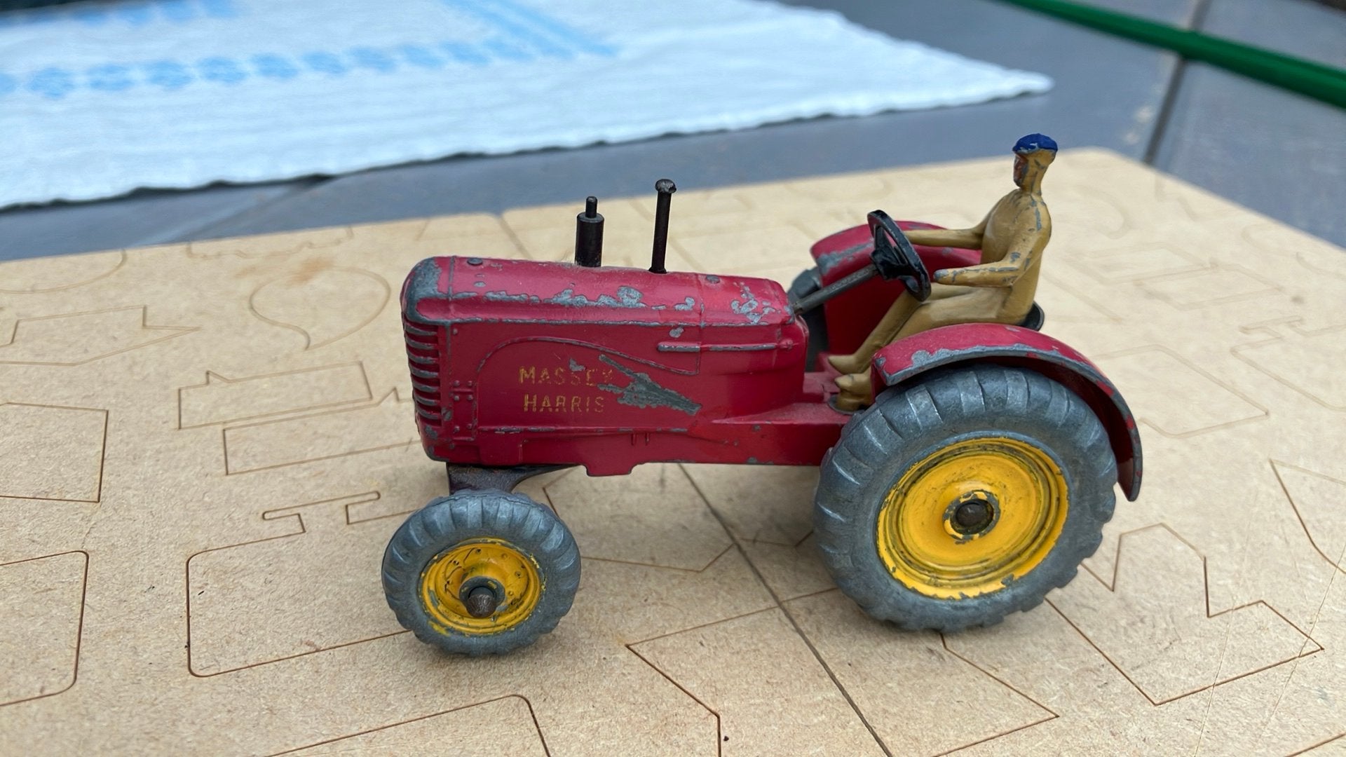Massey Harris., Ophalen of Verzenden, Gebruikt, Tractor of Landbouw, Dinky Toys