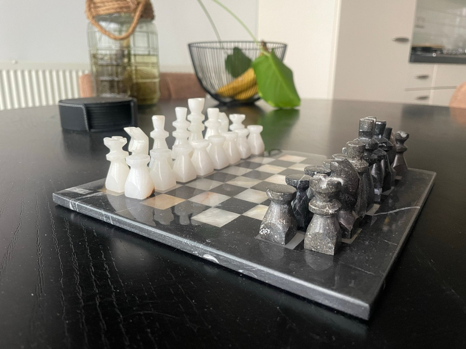 Marmeren schaakbord met schaakstukken - 21x21cm, Een of twee spelers, Ophalen, Zo goed als nieuw