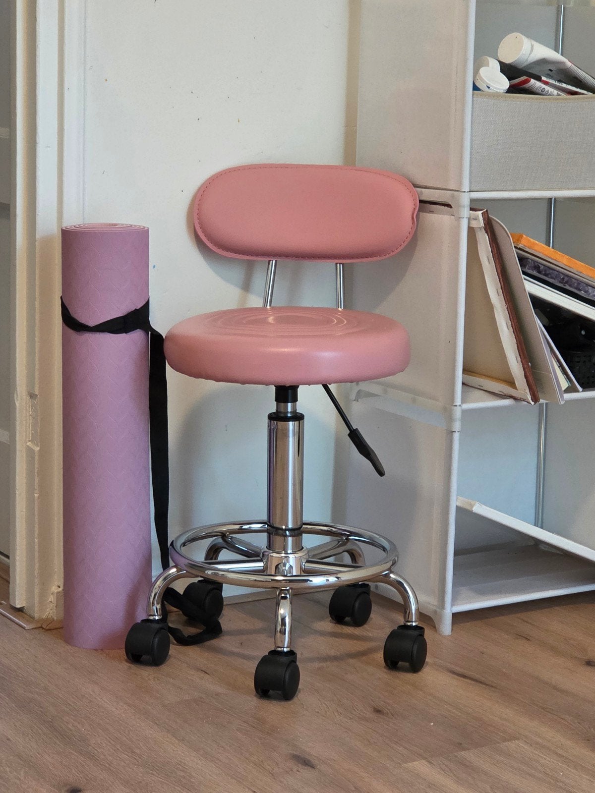roze krukje, 1 kruk, Ophalen, Zo goed als nieuw, 60 tot 90 cm