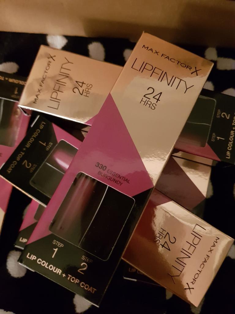 10 stuks maxfactor lipfinity zonder topcoat nr 330, Ophalen of Verzenden, Nieuw, Overige kleuren, Handen en Nagels