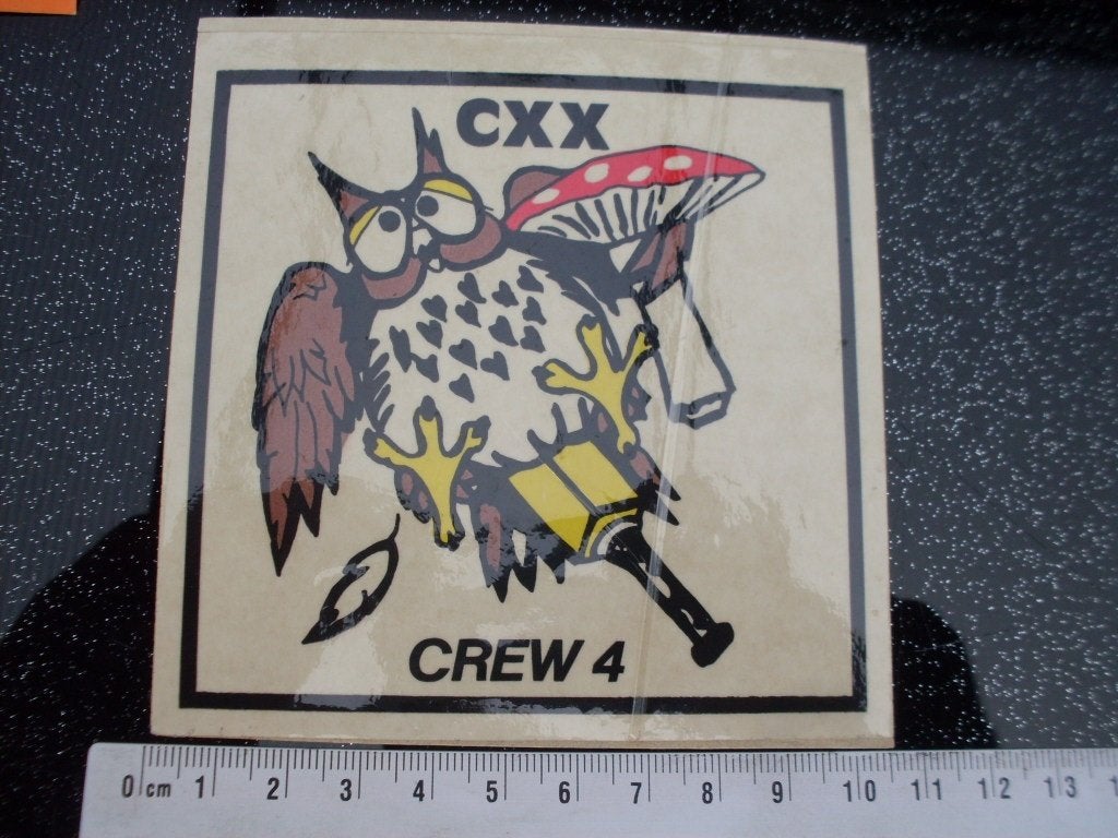 sticker CXX crew 4 logo uil paddestoel humor leger army, Verzenden, Zo goed als nieuw, Bedrijf of Vereniging