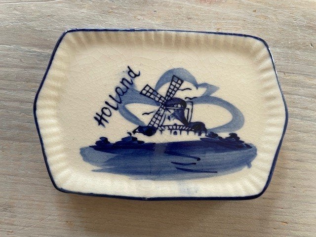 Klein Delfts blauw schaaltje theezakjeshouder Molen holland., Ophalen