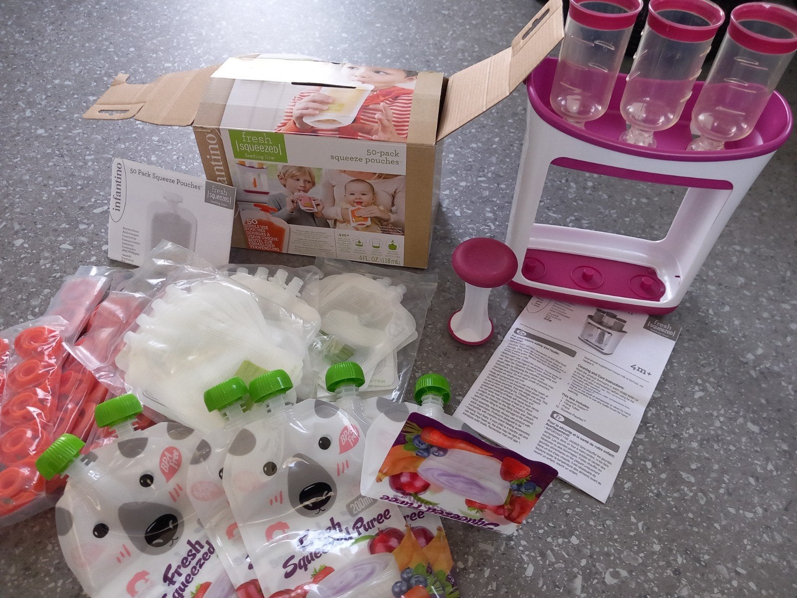 Infantino Squeeze Station knijpfruitmaker + 35 zakjes, Ophalen, Gebruikt, Babyvoedingmaker, Overige merken