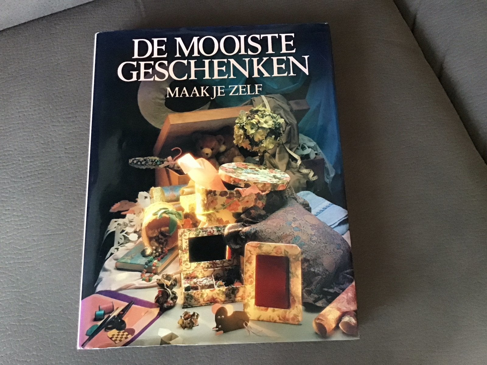 De Mooiste Geschenken Maak Je Zelf - Knutselboek, Ophalen of Verzenden, Gelezen, Overige onderwerpen, Geschikt voor kinderen