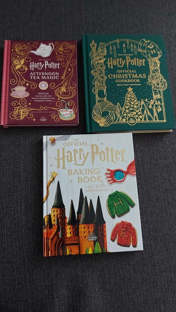 Harry Potter Kookboeken Set: Koken, Bakken & Thee Magie, Boeken, Kookboeken, Hoofdgerechten, Nieuw, Ophalen of Verzenden, Verschillende auteurs