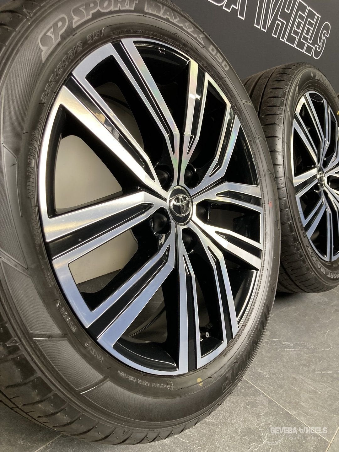 18” originele Toyota Corolla Cross velgen + banden 5x114.3, 18 inch, Gebruikt, -, -