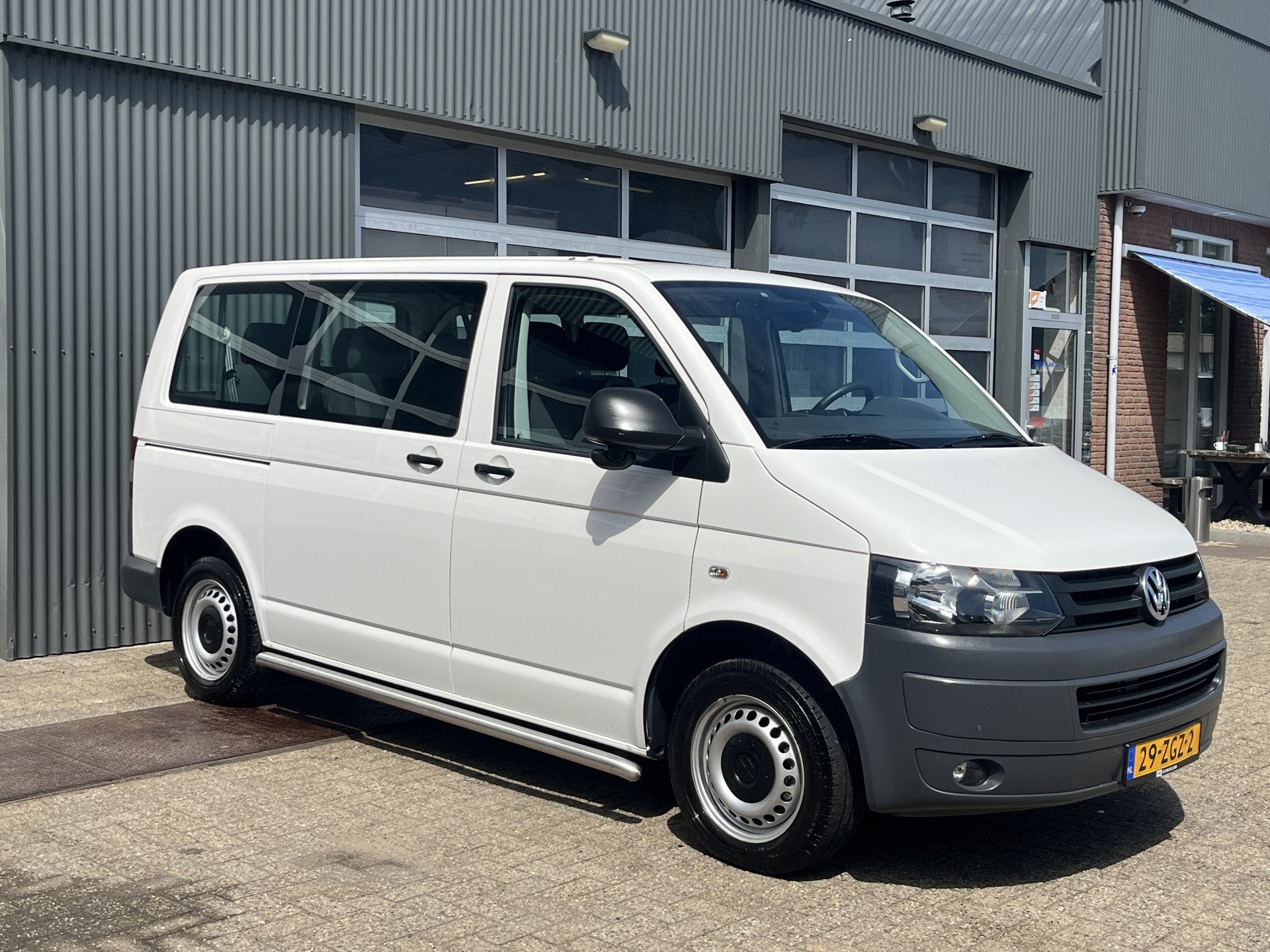Volkswagen Transporter Kombi 2.0 TDI DSG Automaat L1H1 BTW e, Auto's, Volkswagen, Euro 5, Stof, Gebruikt, Zwart