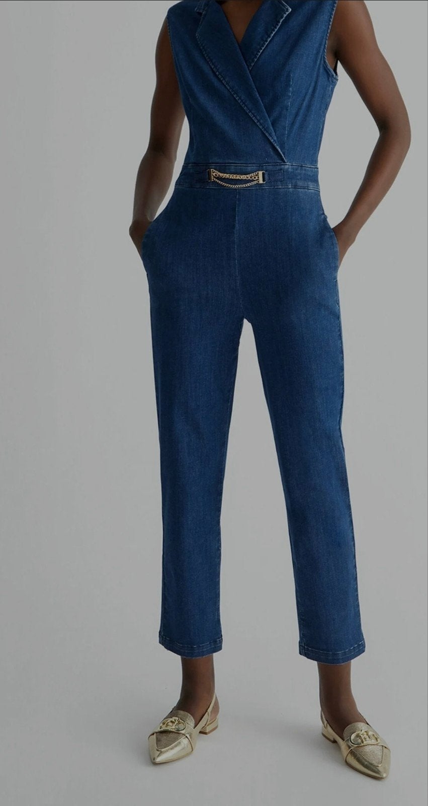 Liu Jo Milano Denim Jumpsuit met Gouden Kettingdetail., Blauw, Maat 42/44 (L), Ophalen of Verzenden, Zo goed als nieuw