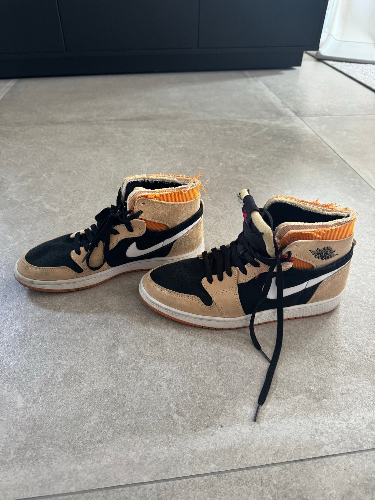 Air Jordan 1 High Zoom Air CMFT Pumpkin Spice, Kleding | Heren, Schoenen, Ophalen of Verzenden, Gedragen, Overige kleuren, Sneakers of Gympen