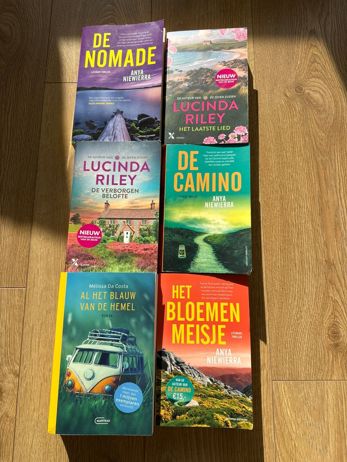 Set 6 boeken van Lucinda Riley, Anya Niewierra, Boeken, Ophalen, Zo goed als nieuw
