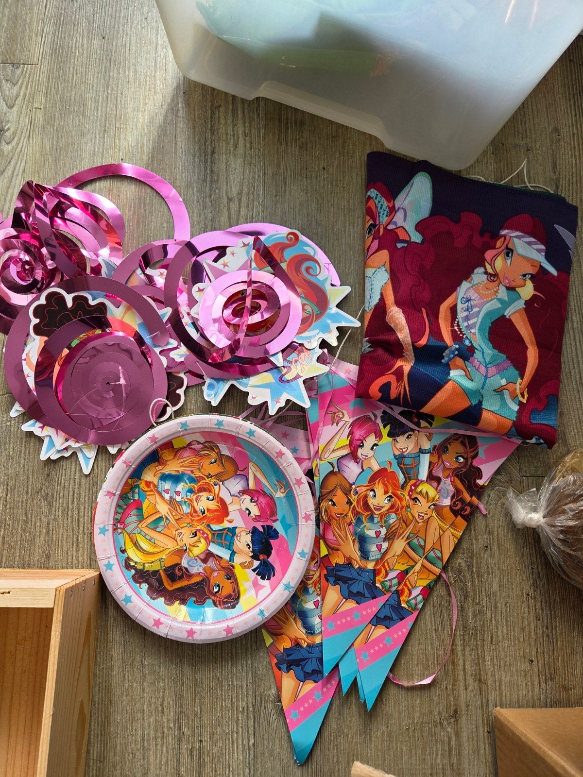 versiering winx, Ophalen, Versiering
